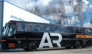 Reisebus mit 65 Fahrgastsitzen